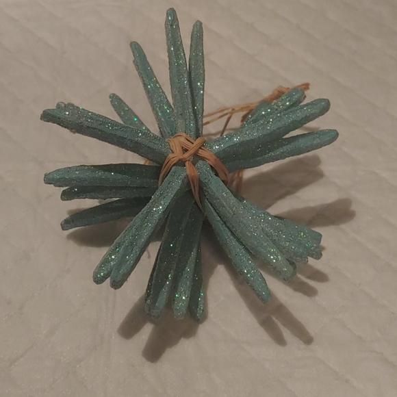 Set 6 Blue Starfish sprinkled with glitter